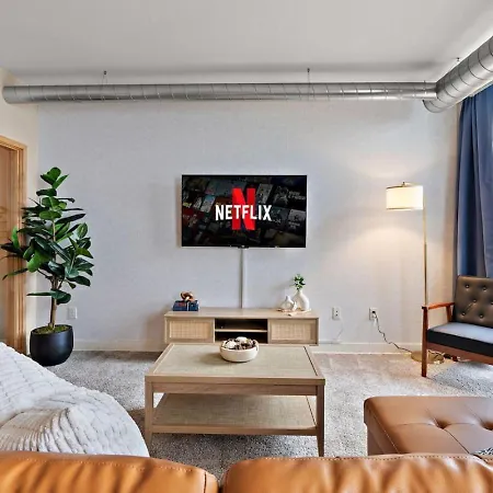 Central Free Parking Gym Fast Wifi Avry Apt